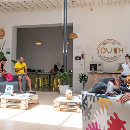 South - Service Center Hostel *