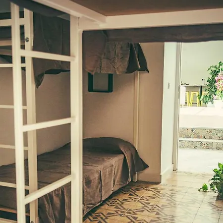 South - Service Center Hostel *